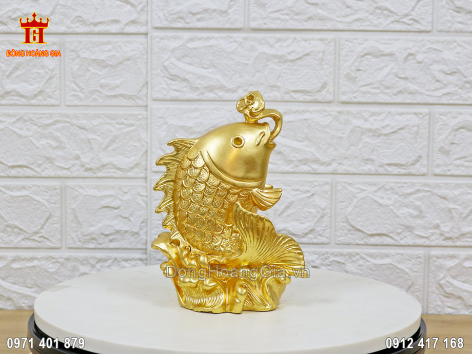 Tượng Cá Chép Dát Vàng - Biểu Tượng Của Tài Lộc Thịnh Vượng