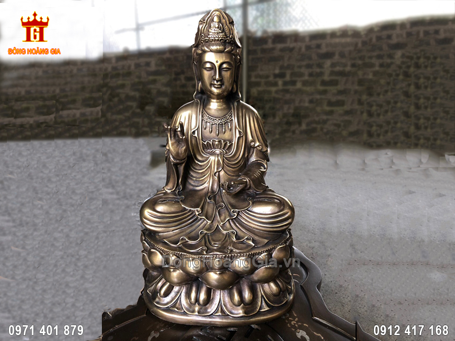 Tượng Phật Quan Âm Bằng Đồng Vàng Hun Giả Cổ